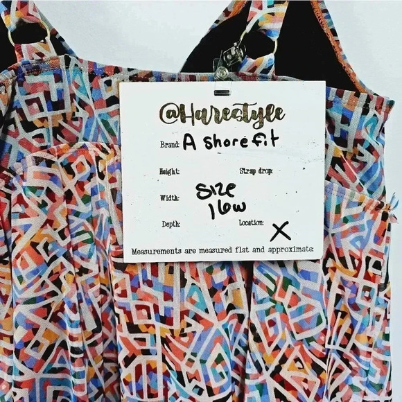 A shore Fit NWT 16w skirted slimming swimsuit - Picture 9 of 10